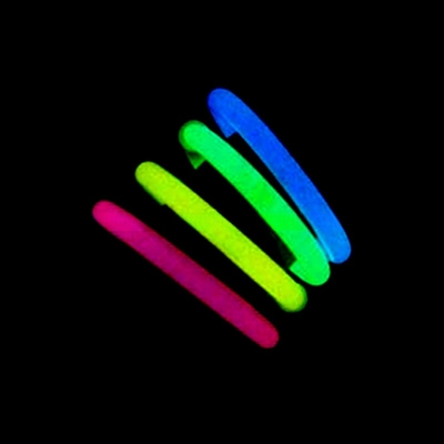 8 ιντσών Glow Stick βραχιόλια σε ποικίλα χρώματα για το πάρτι και την διακόσμηση του φεστιβάλ